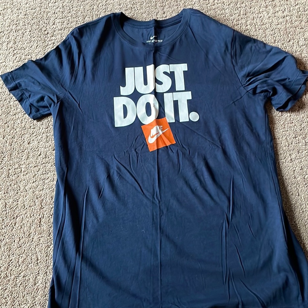 Mens Nike Tshirt